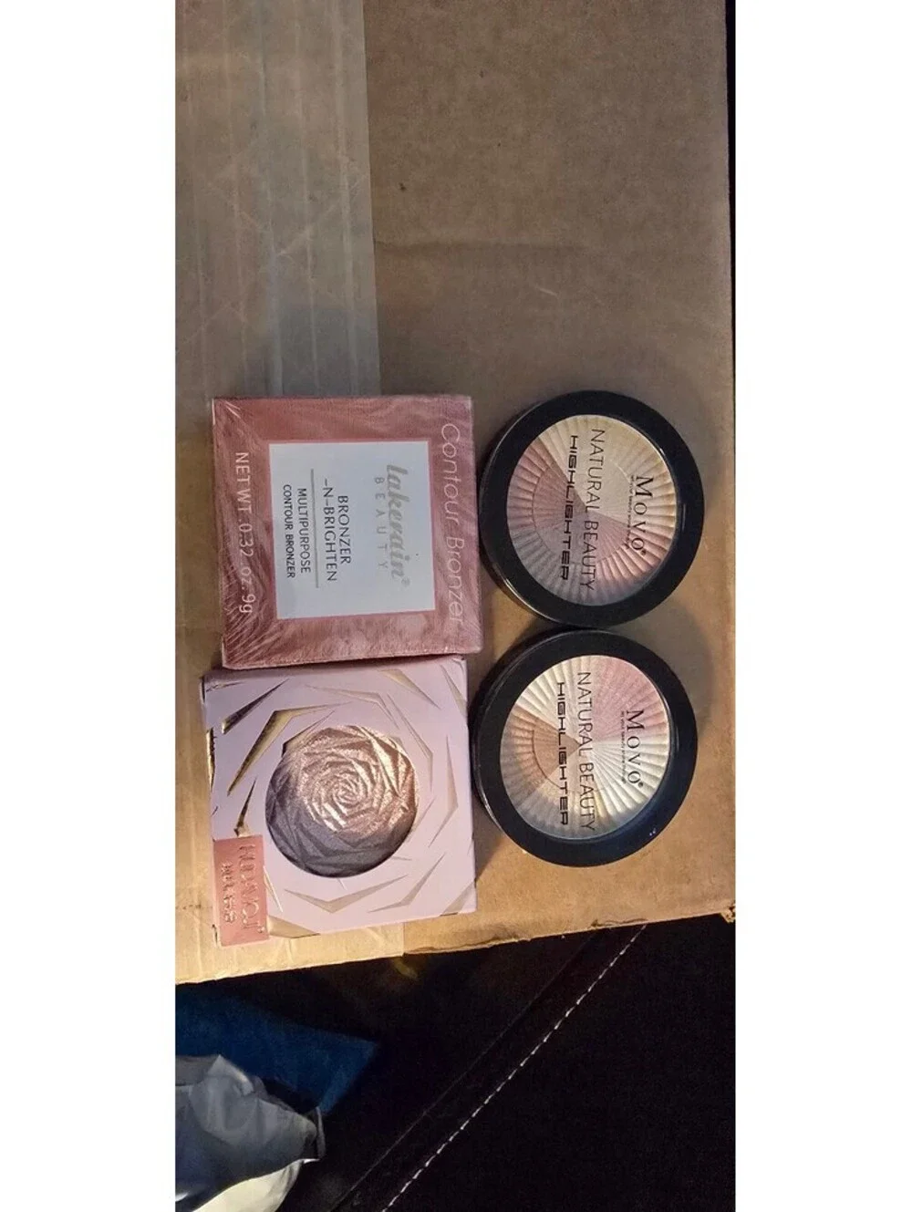 LakeRain Beauty Bronzer and Highlighter Set with Movo Natural Beauty Highlighers